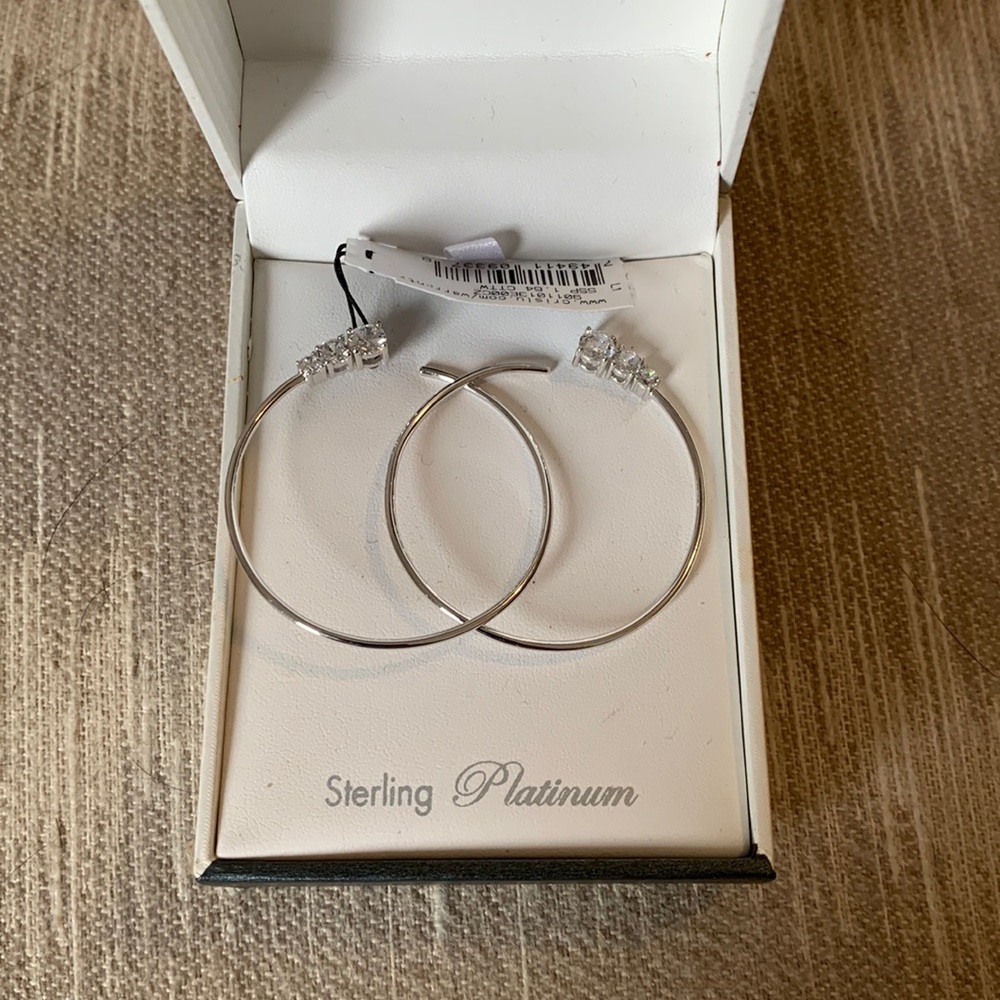 NWT Crislu sterling silver and crystal earrings.